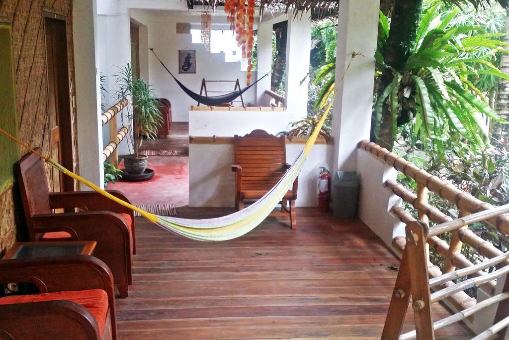 Bamboo Bungalows Resthouse Balabag  Room photo