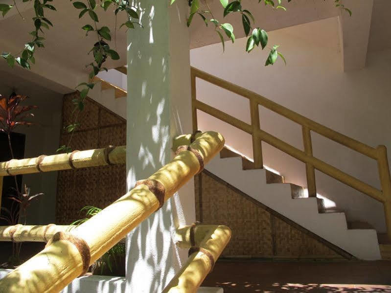 Bamboo Bungalows Resthouse Balabag  Exterior photo