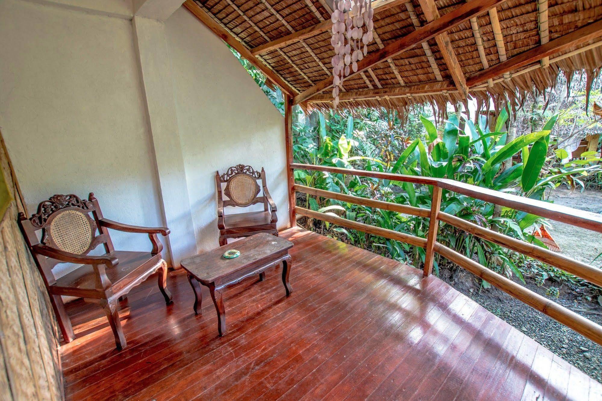Bamboo Bungalows Resthouse Balabag  Exterior photo