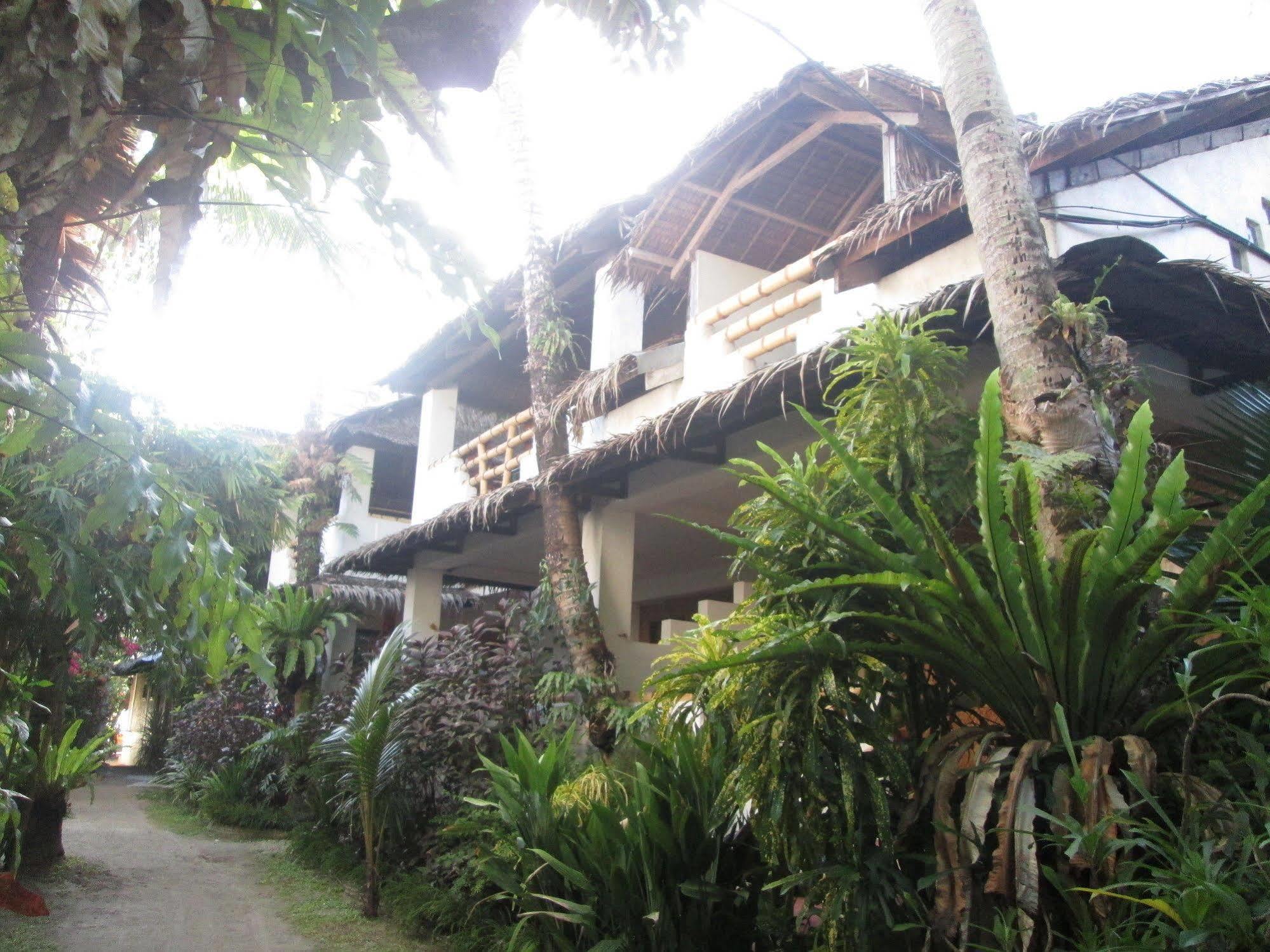 Bamboo Bungalows Resthouse Balabag  Exterior photo
